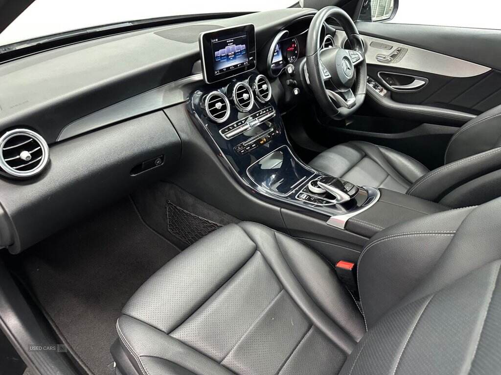 Jan 2017 Mercedes-Benz C-Class C220d AMG Line Premium 4dr Auto