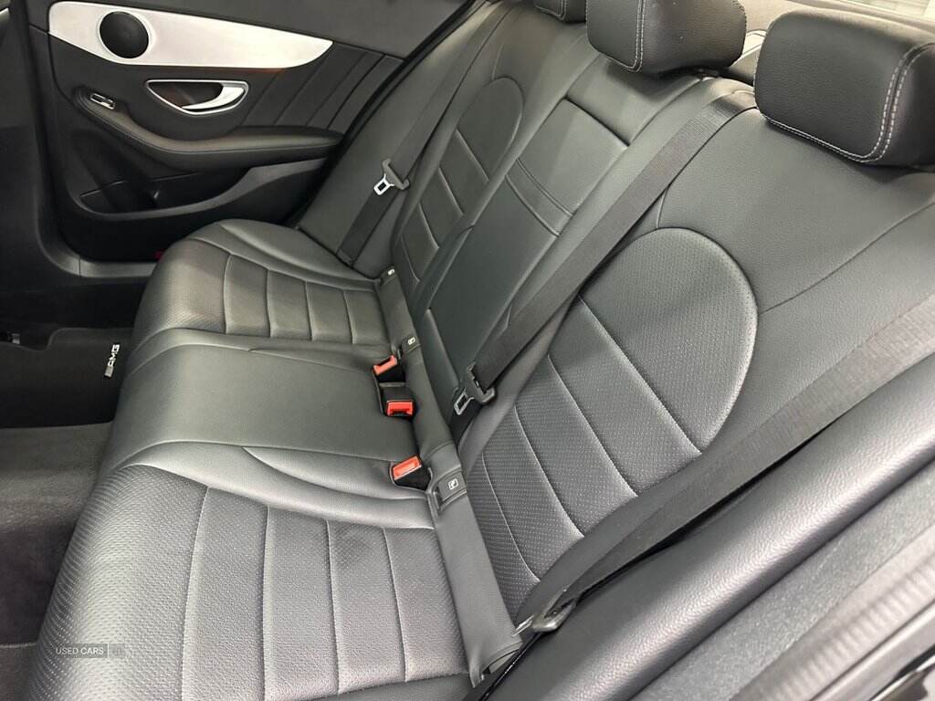 Jan 2017 Mercedes-Benz C-Class C220d AMG Line Premium 4dr Auto