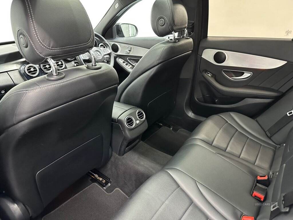 Jan 2017 Mercedes-Benz C-Class C220d AMG Line Premium 4dr Auto