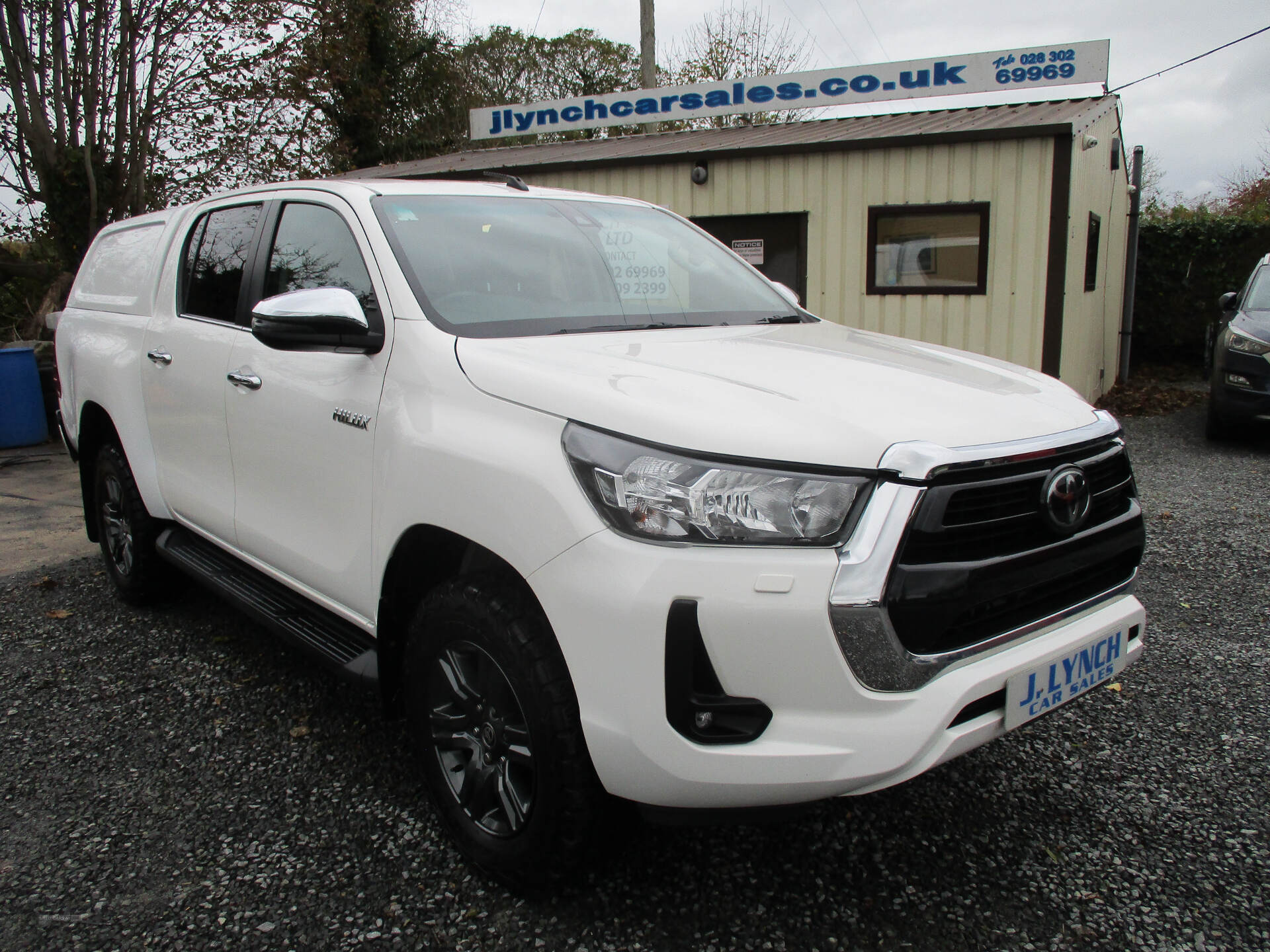 Toyota Hilux DIESEL in Down