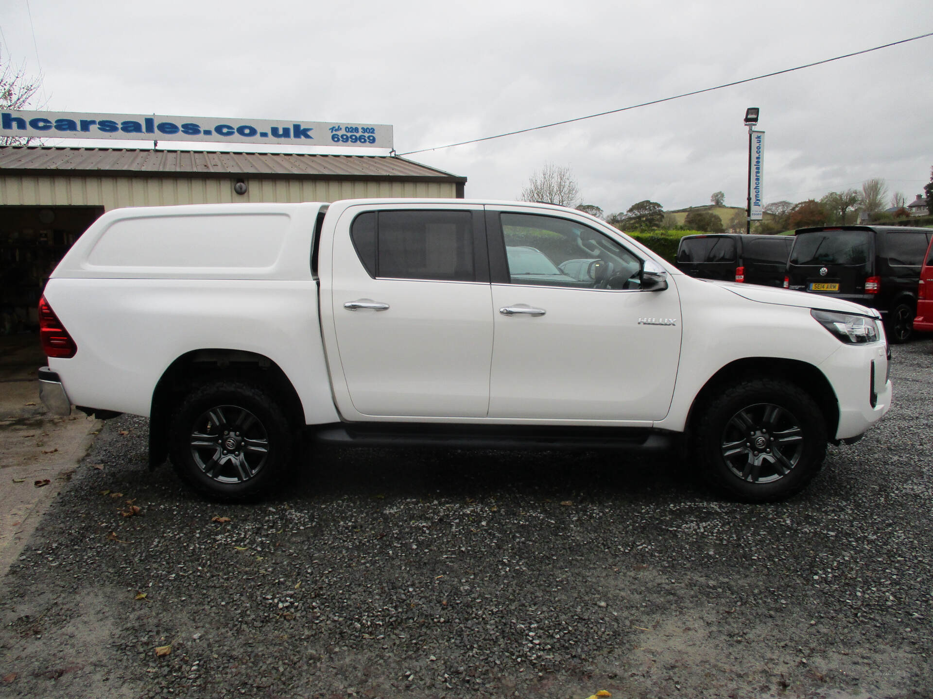 Toyota Hilux DIESEL in Down