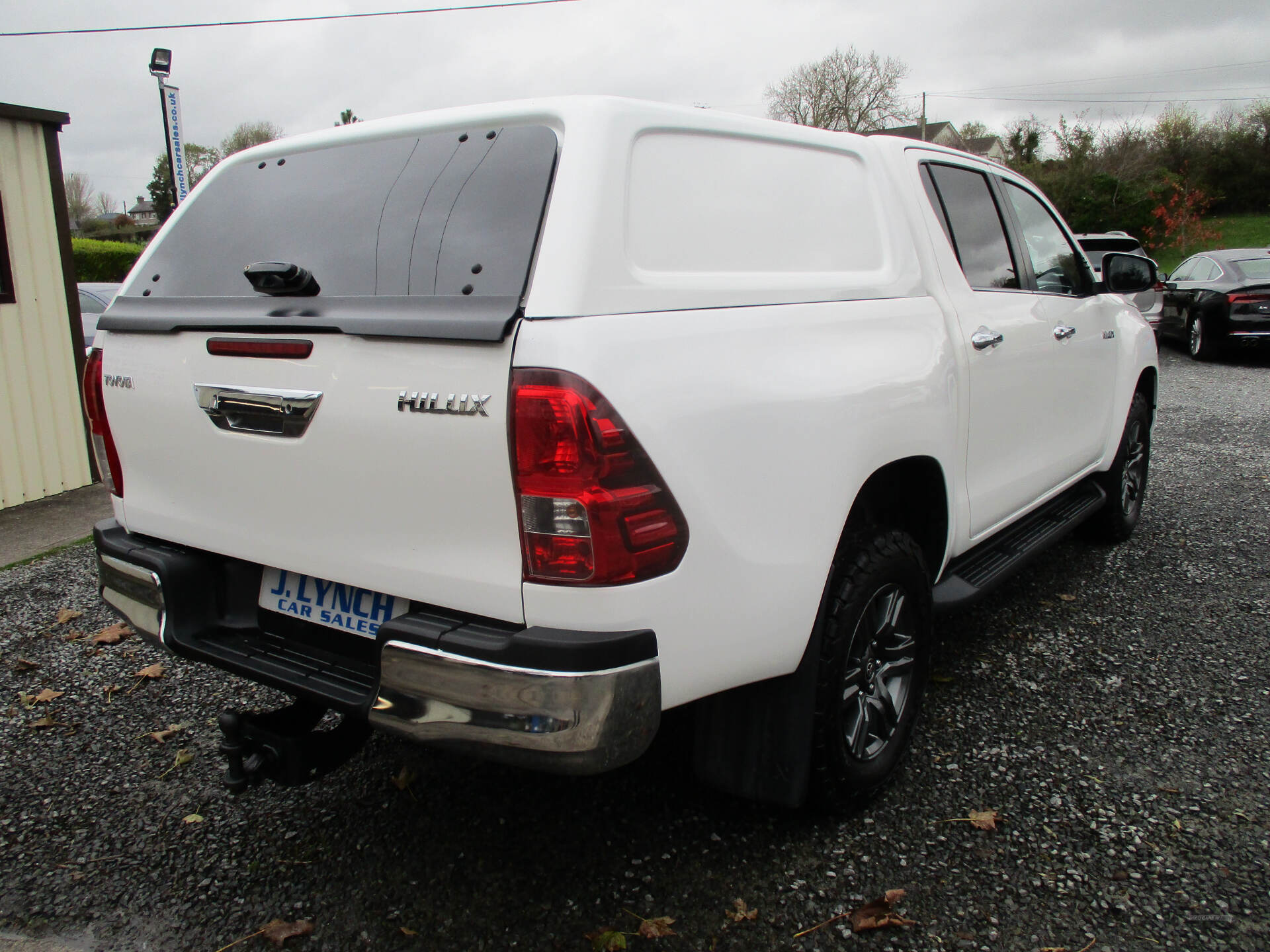 Toyota Hilux DIESEL in Down