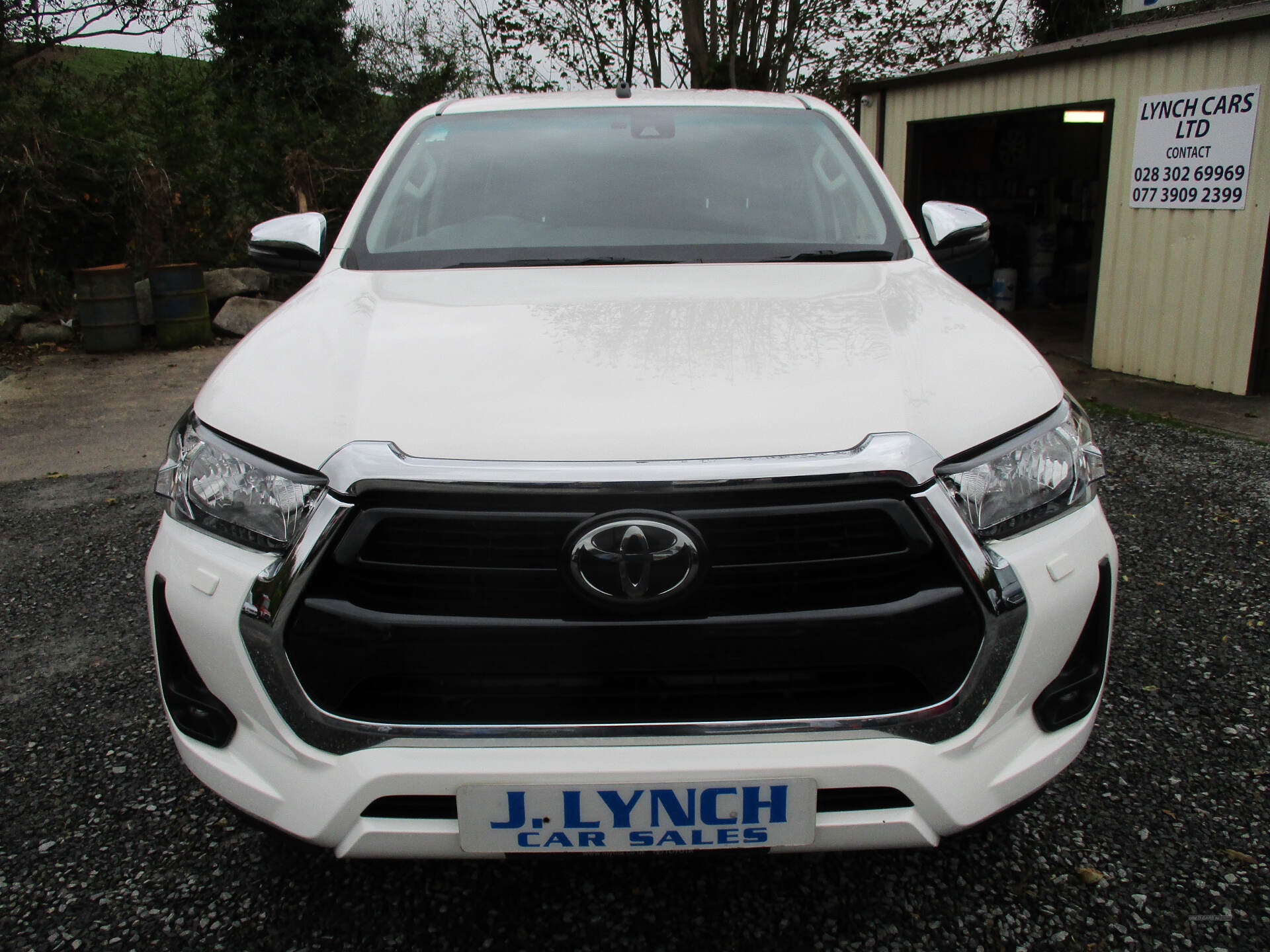 Toyota Hilux DIESEL in Down