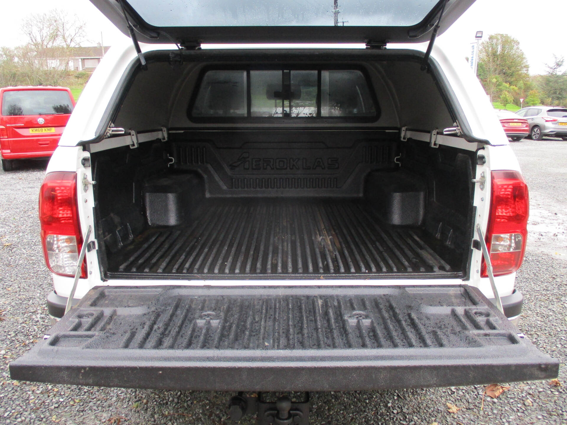 Toyota Hilux DIESEL in Down