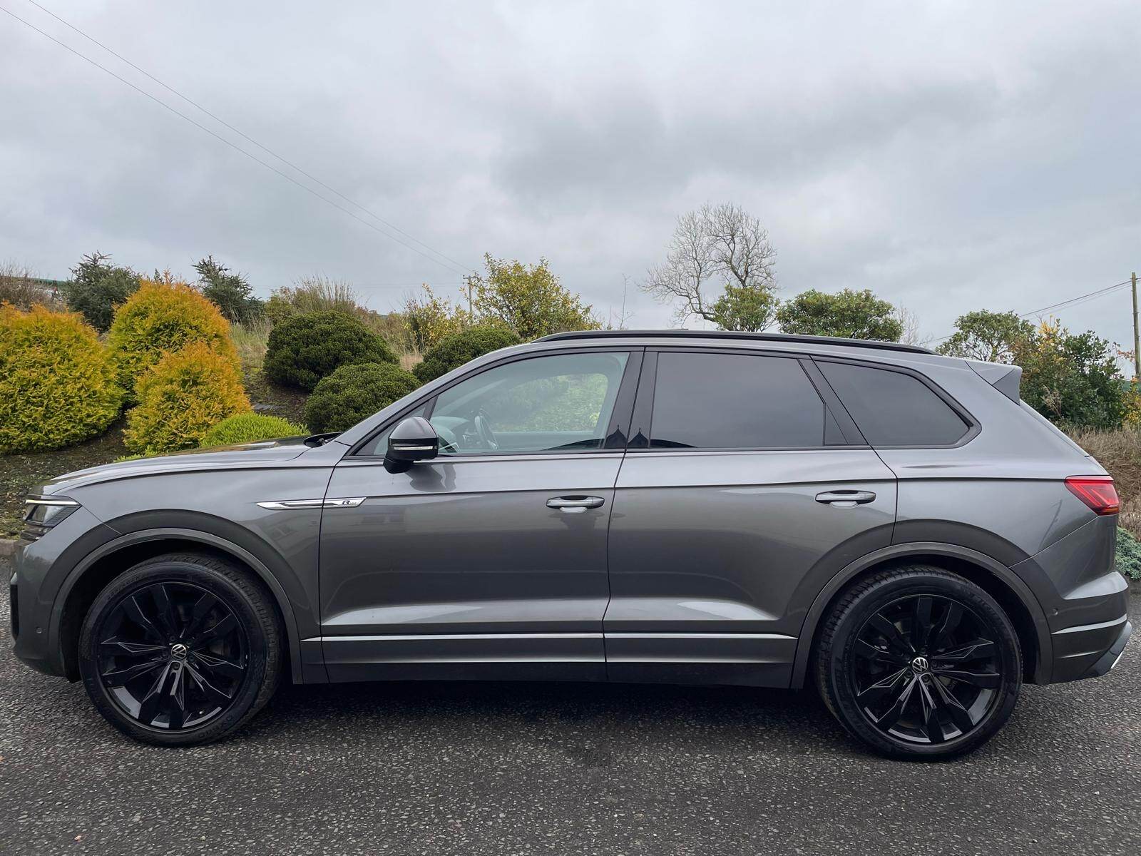 Volkswagen Touareg DIESEL ESTATE in Tyrone