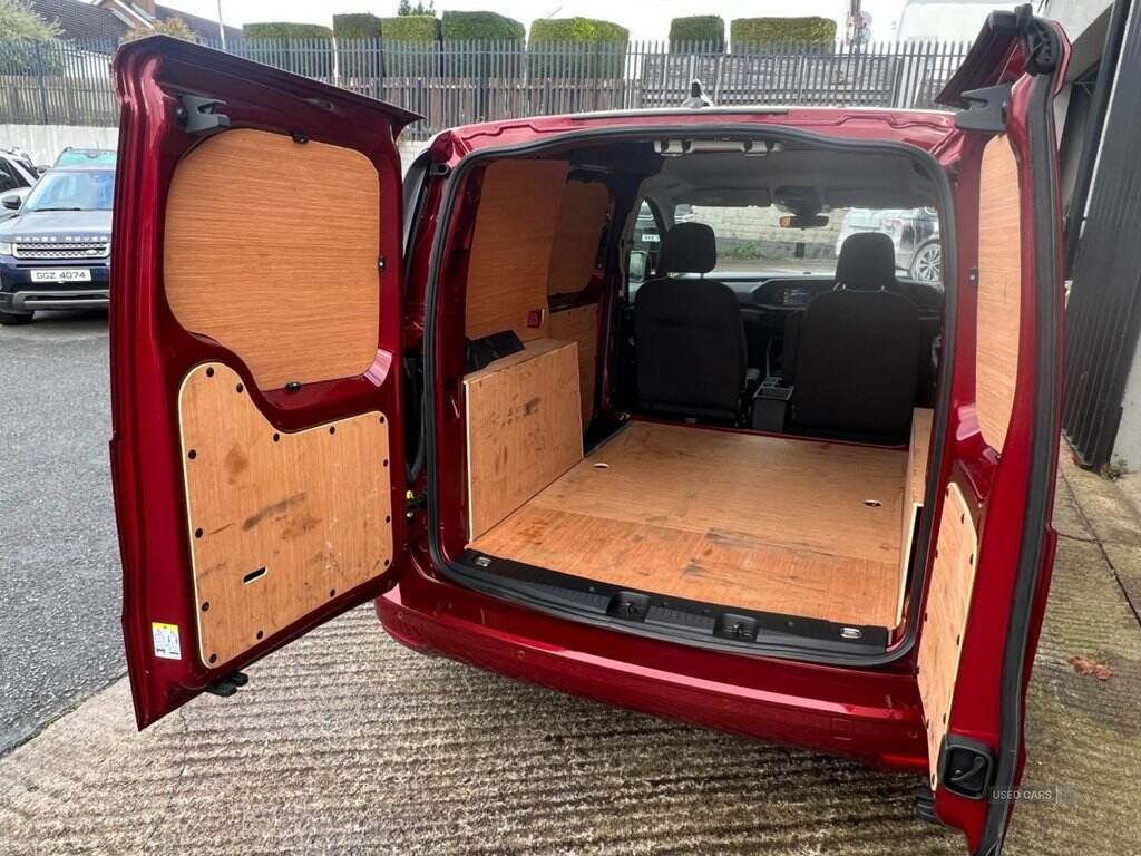 Jan 2023 Volkswagen Caddy 2.0 TDI 122PS Commerce Plus Van DSG