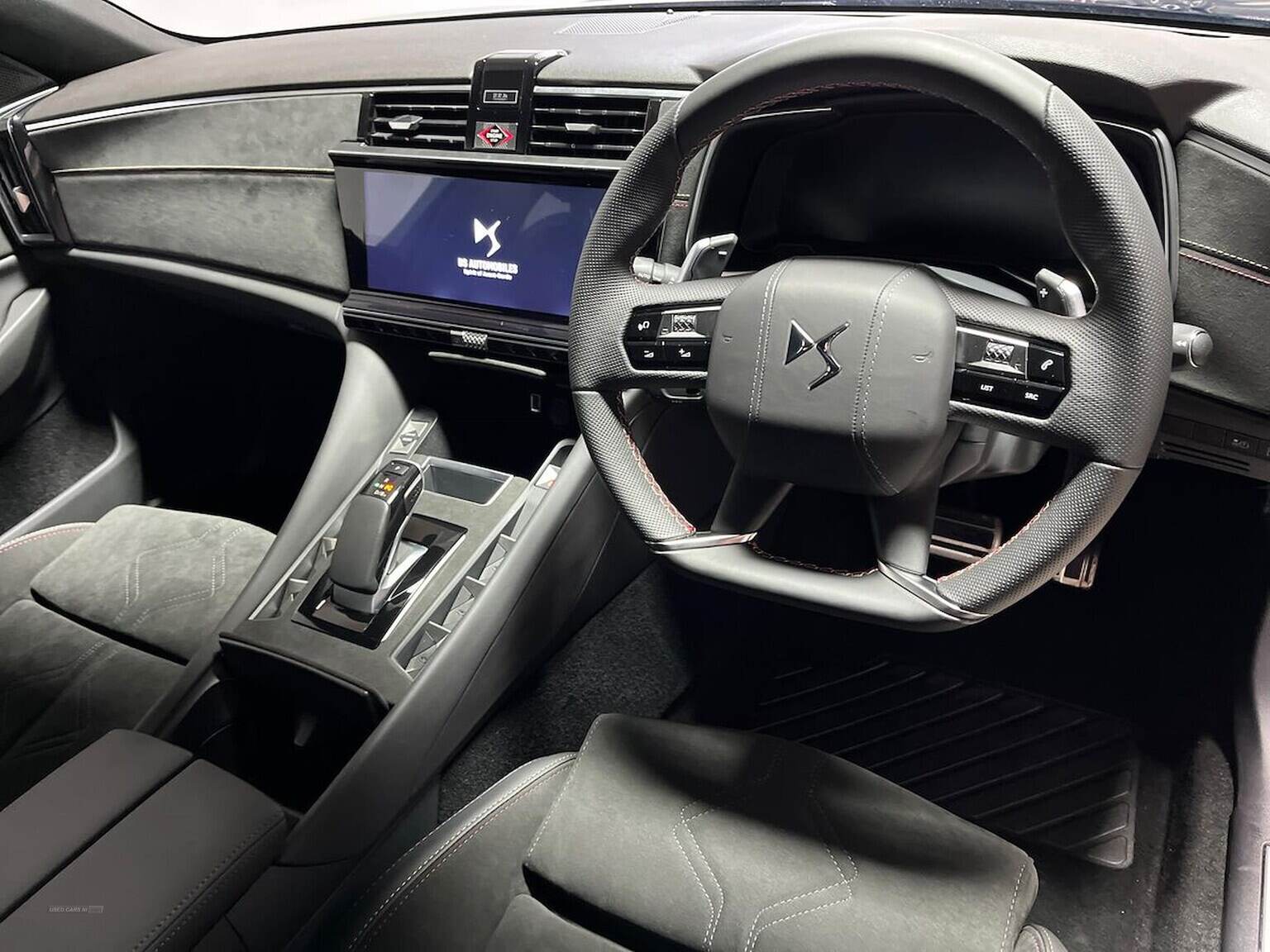  2025 DS DS 9 1.6 E-Tense 250 Performance Line + 4Dr Eat8