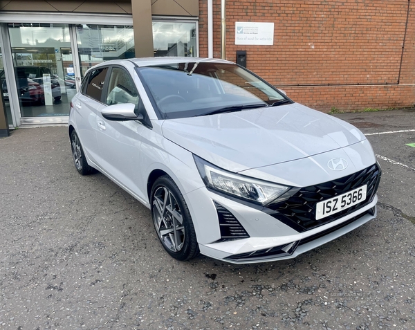 Hyundai i20 HATCHBACK in Down