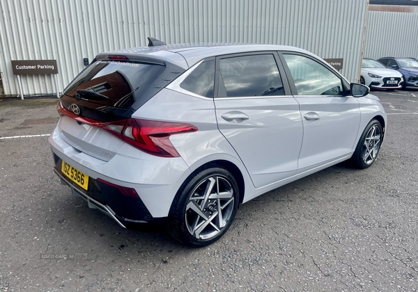 Hyundai i20 HATCHBACK in Down