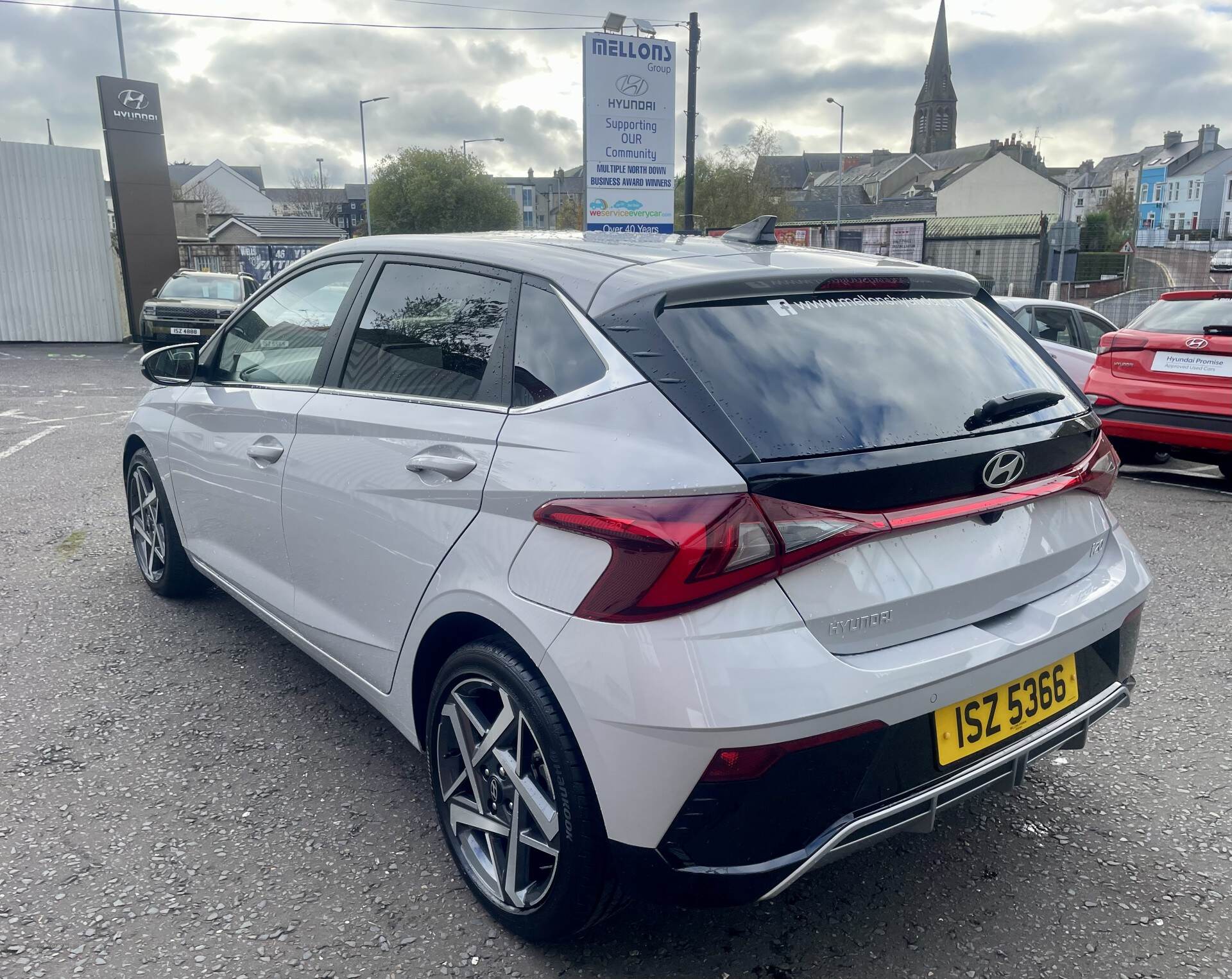 Hyundai i20 HATCHBACK in Down