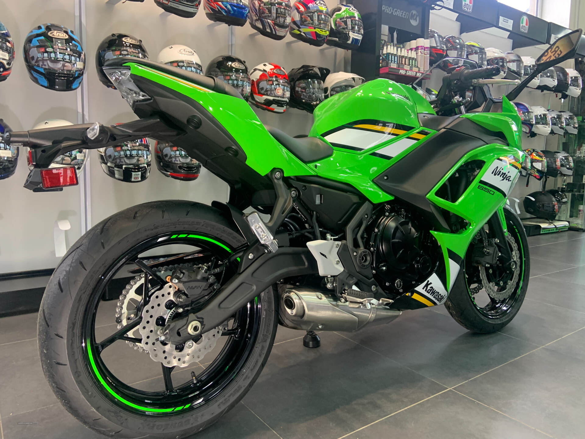 Kawasaki Ninja 2025 KAWASAKI NINJA 650 IN KRT GREEN