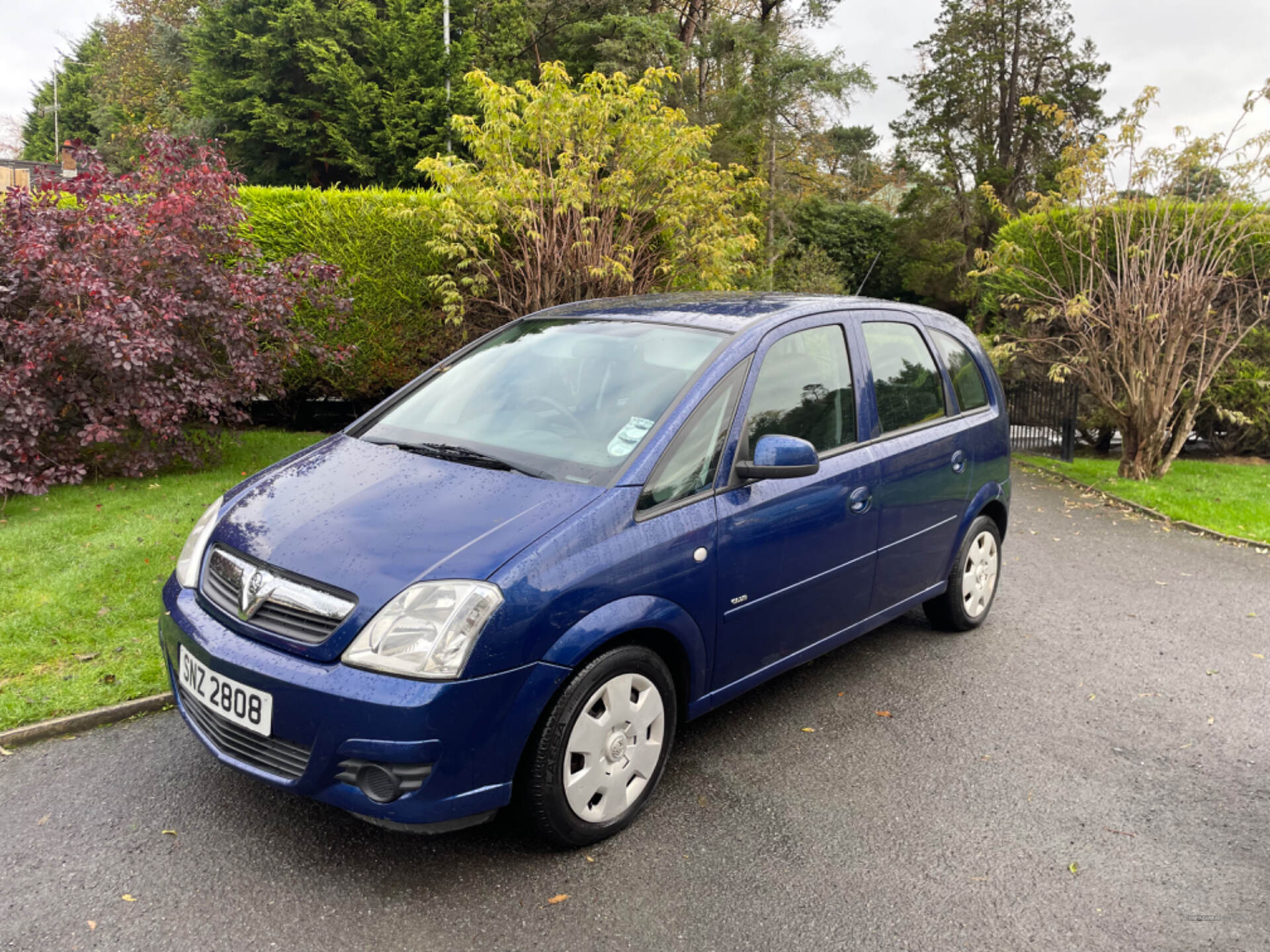 Apr 2009 Vauxhall Meriva 1.4i 16V Design 5dr