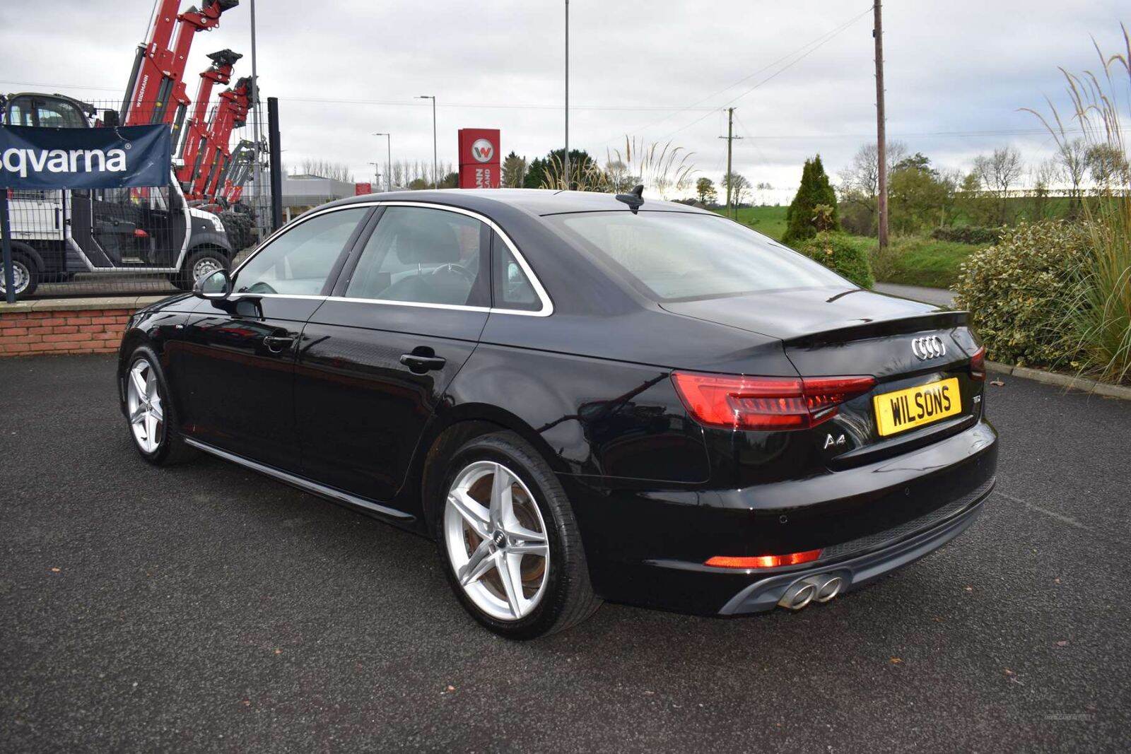 Aug 2016 Audi A4 2.0 TDI 190 S Line 4dr