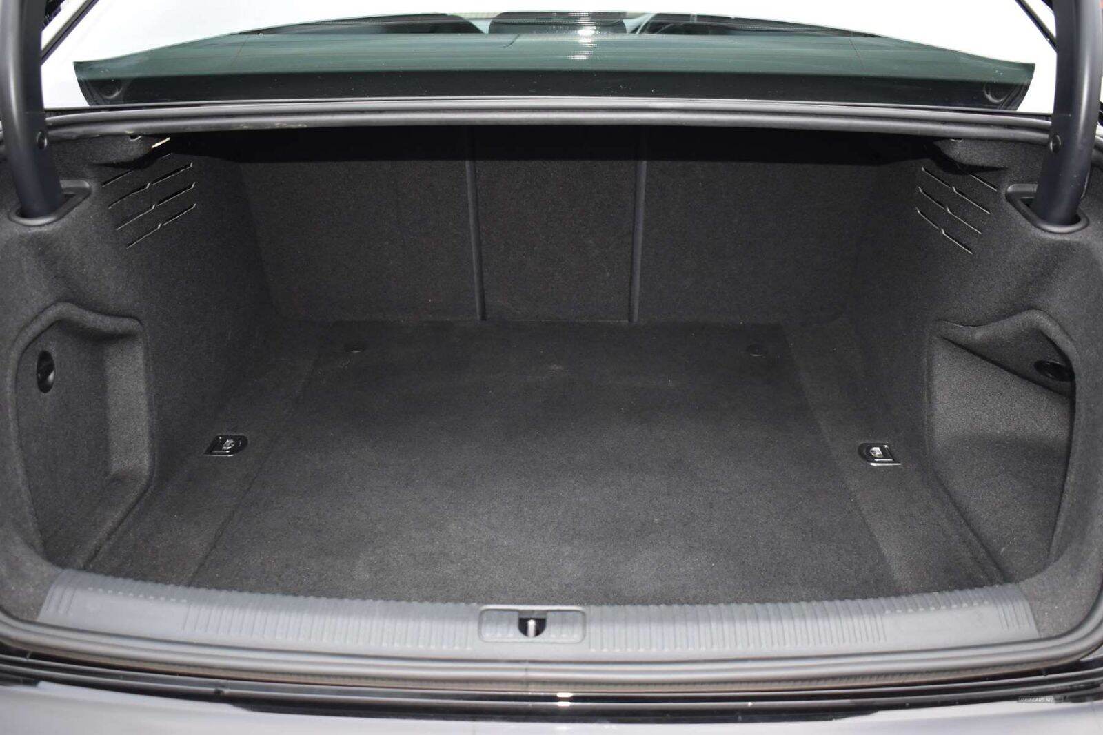 Aug 2016 Audi A4 2.0 TDI 190 S Line 4dr