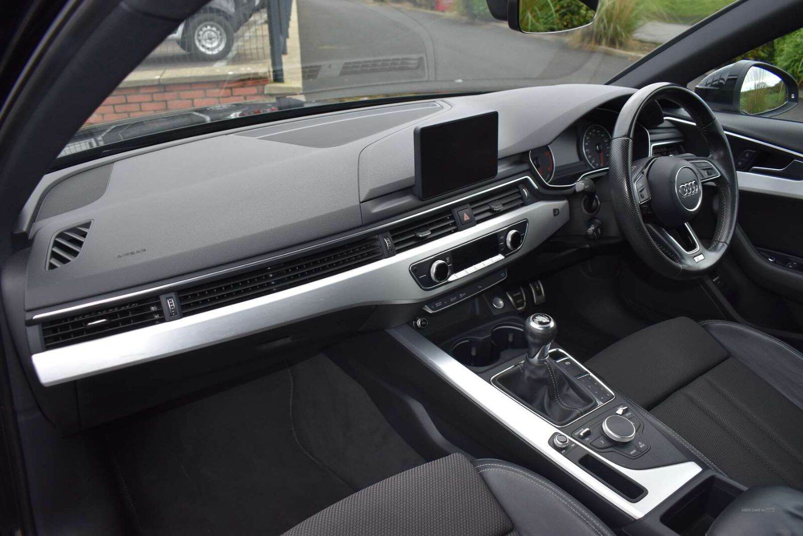 Aug 2016 Audi A4 2.0 TDI 190 S Line 4dr