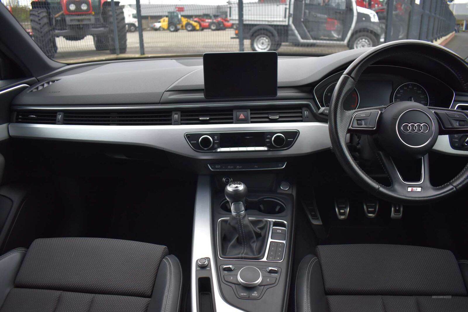 Aug 2016 Audi A4 2.0 TDI 190 S Line 4dr