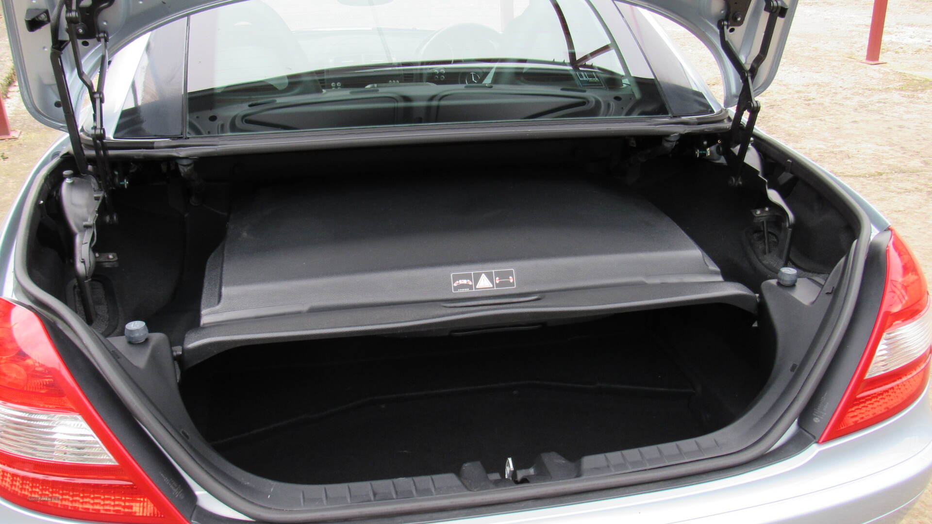 Mar 2005 Mercedes SLK-Class SLK 350 2dr