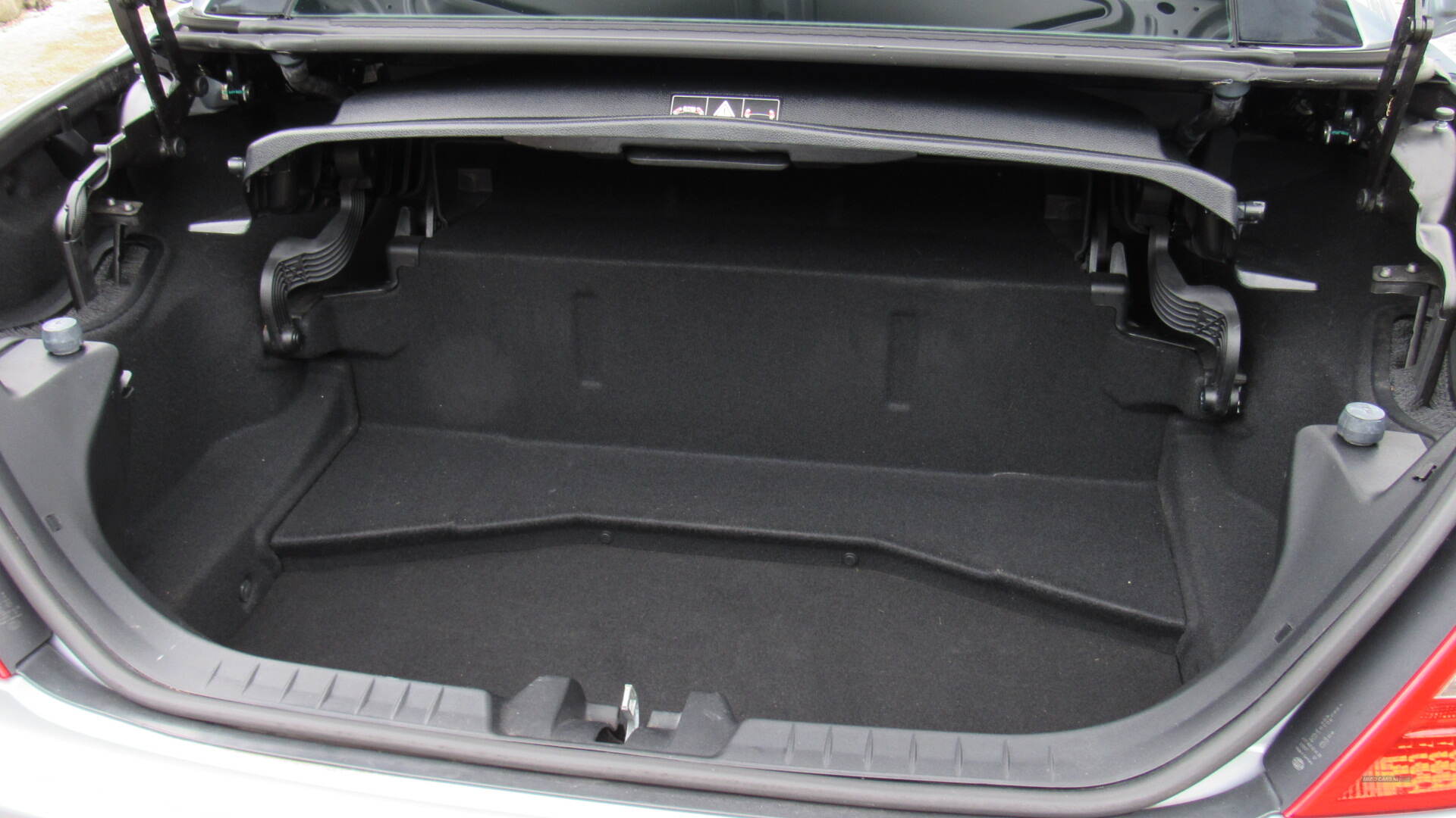 Mar 2005 Mercedes SLK-Class SLK 350 2dr