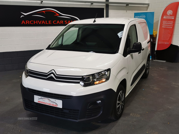 Citroen Berlingo M DIESEL in Down