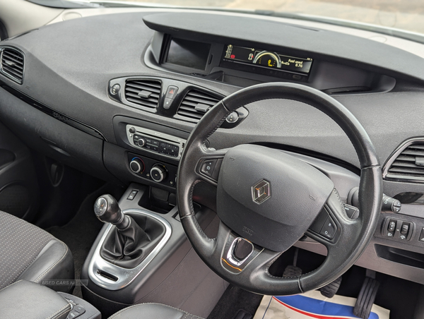 Renault Grand Scenic DIESEL ESTATE in Antrim