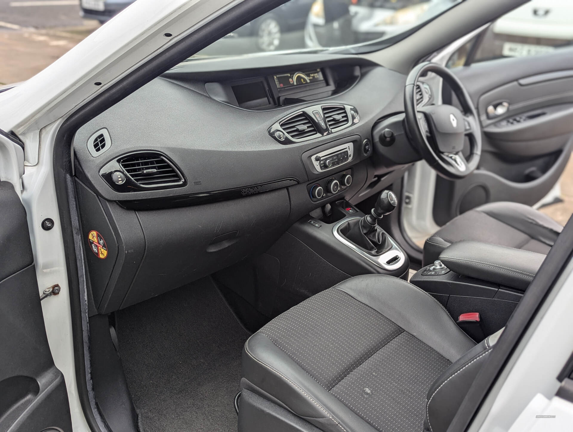 Renault Grand Scenic DIESEL ESTATE in Antrim