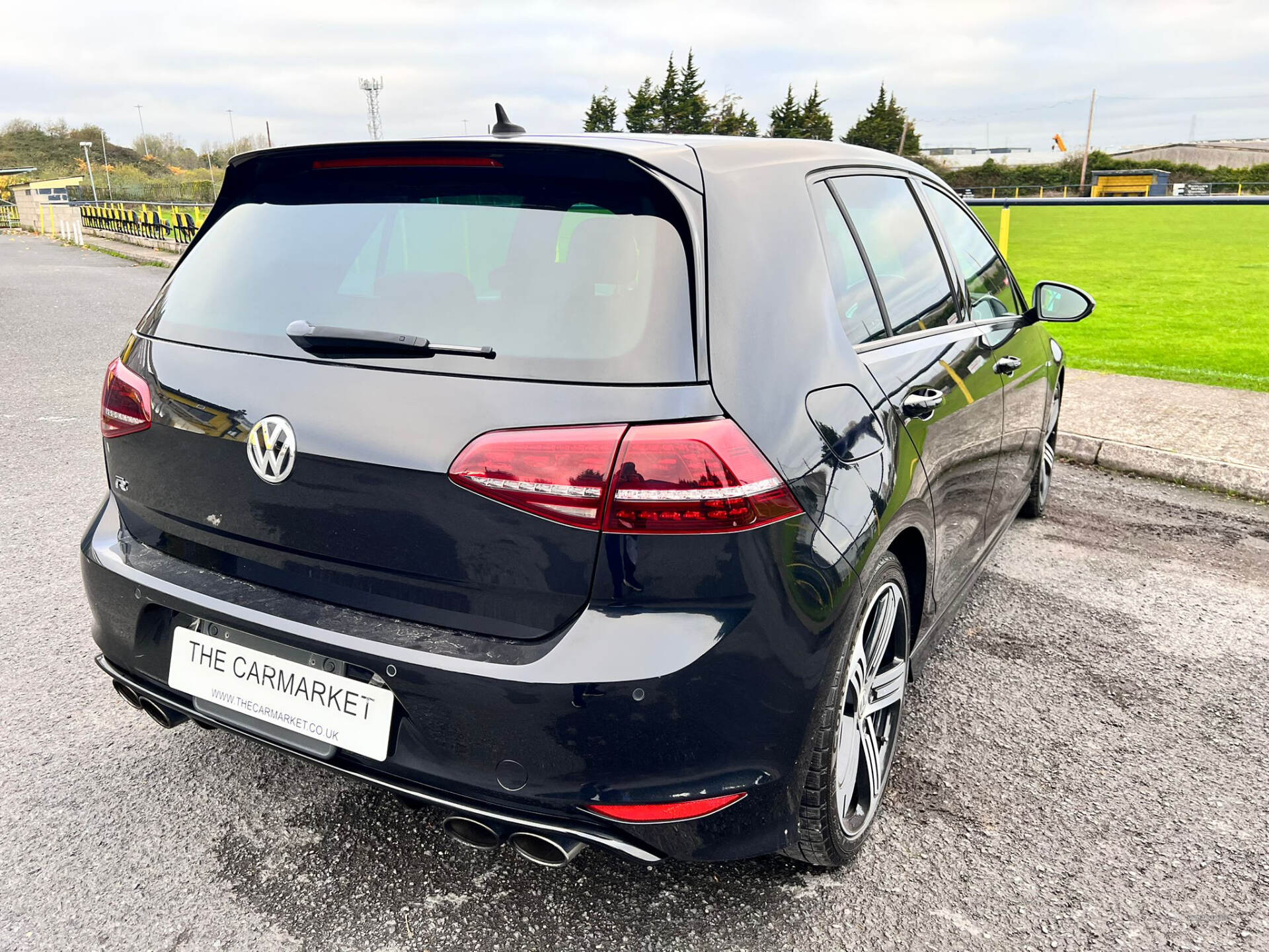 Volkswagen Golf R 2.0 PETROL AUTO 5 DR in Antrim