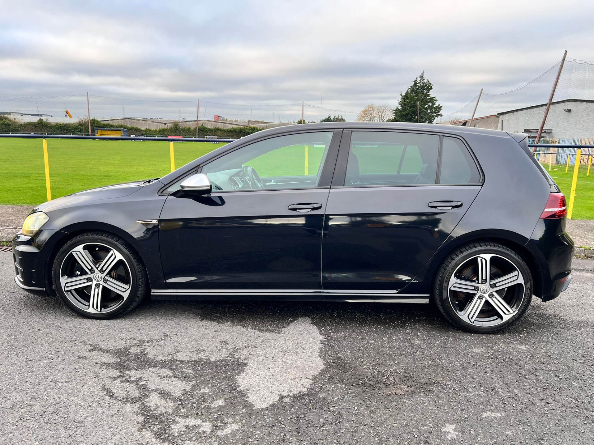 Volkswagen Golf R 2.0 PETROL AUTO 5 DR in Antrim