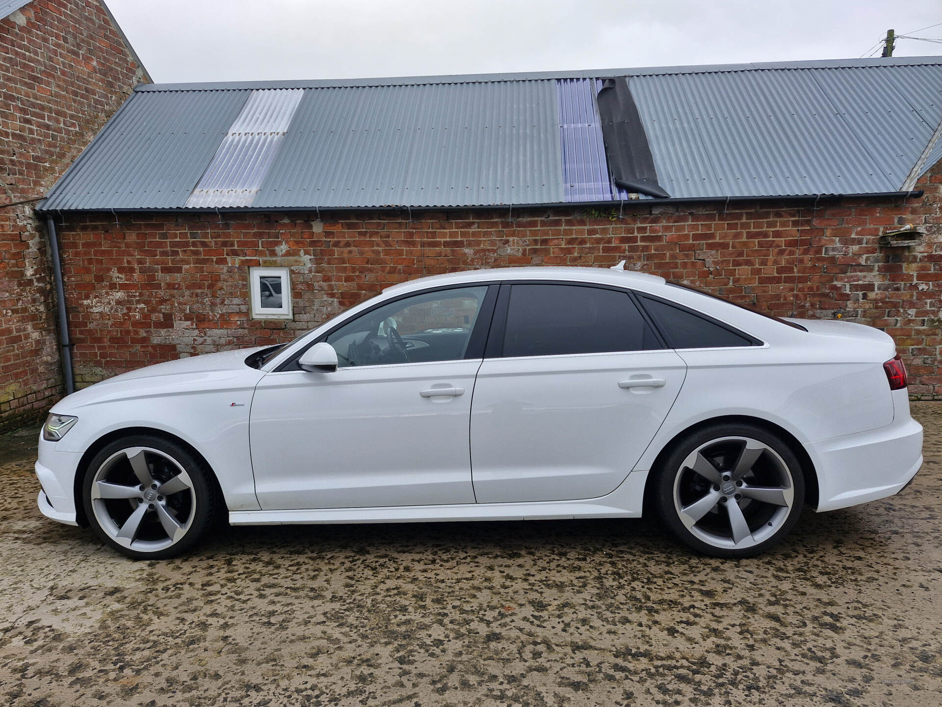 Audi A6 DIESEL SALOON in Derry / Londonderry