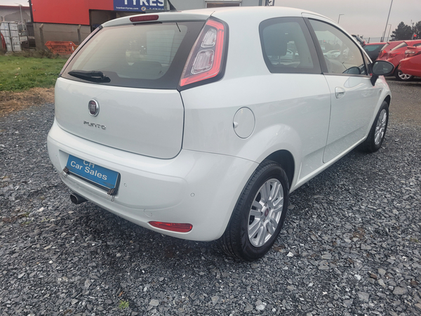 Fiat Punto HATCHBACK in Down