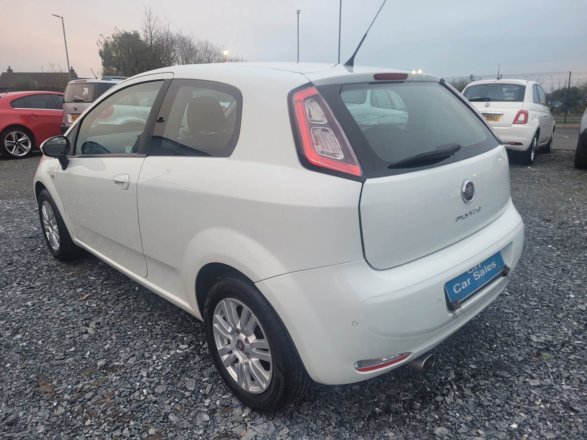 Fiat Punto HATCHBACK in Down