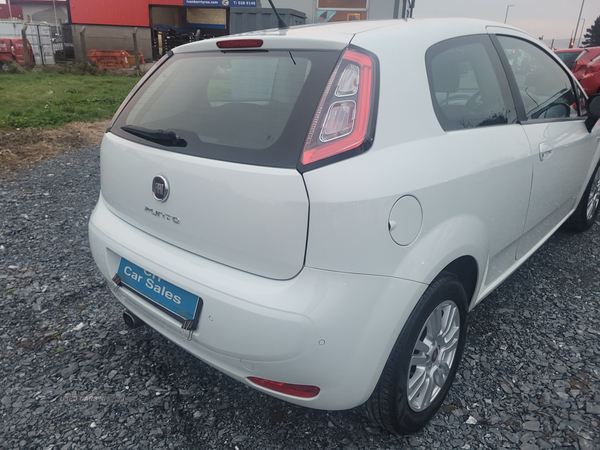 Fiat Punto HATCHBACK in Down