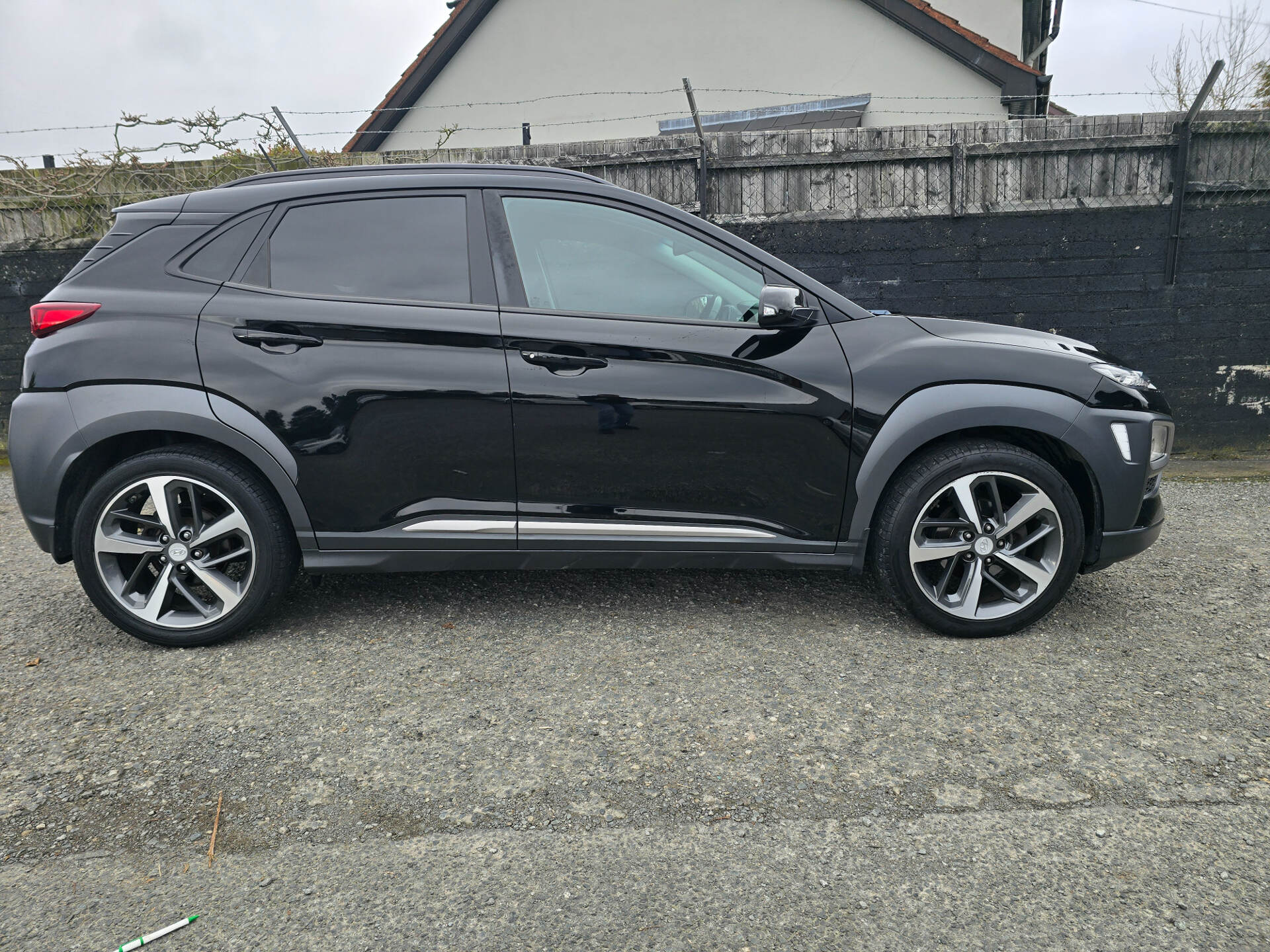 Hyundai Kona HATCHBACK in Down