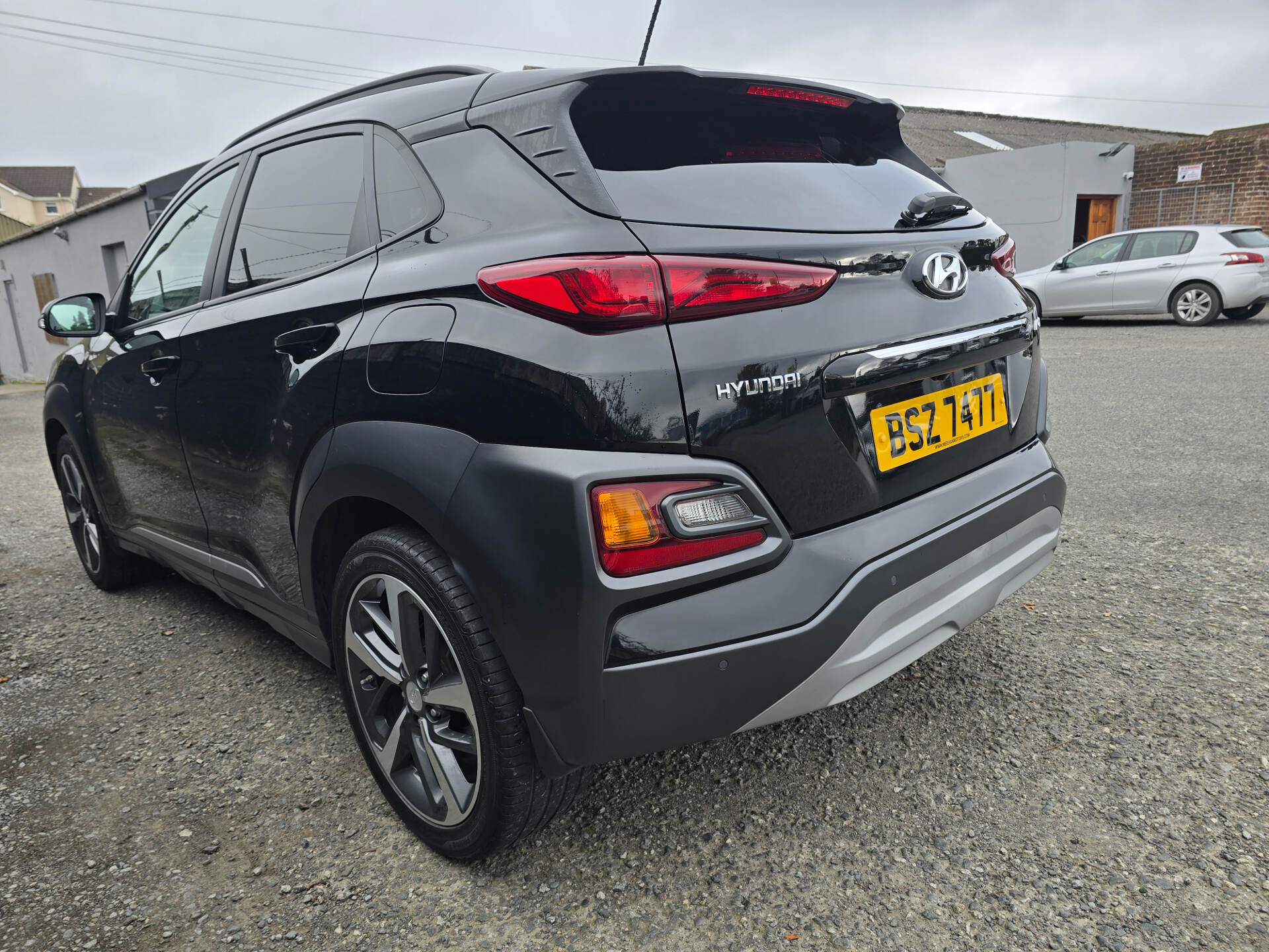 Hyundai Kona HATCHBACK in Down