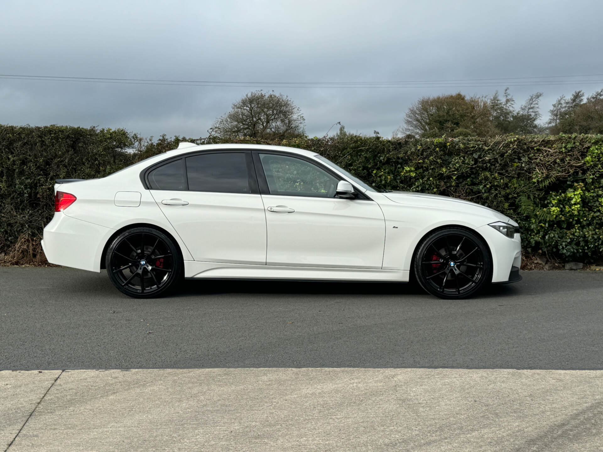 BMW 3 Series DIESEL SALOON in Down