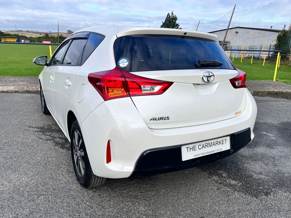 Toyota Auris 1.5 VVTI AUTO 5 DR in Antrim