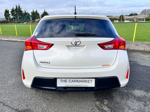 Toyota Auris 1.5 VVTI AUTO 5 DR in Antrim