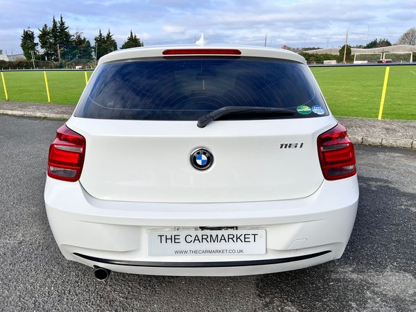 BMW 1 Series 116i 1.6 AUTO 5 DOOR in Antrim