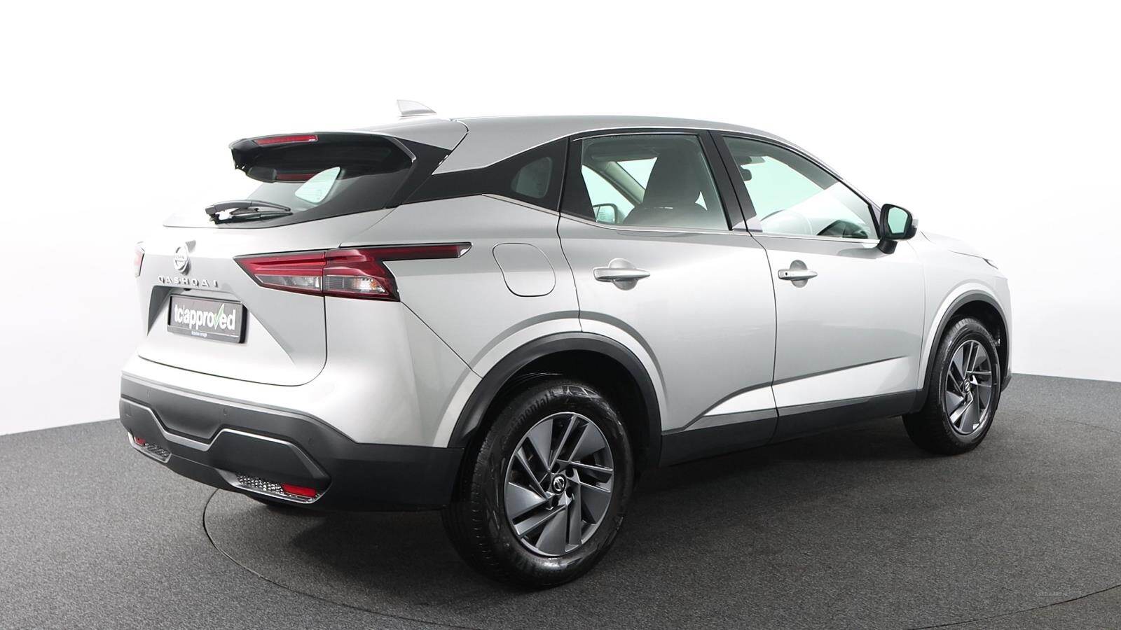 Oct 2021 Nissan Qashqai 1.3 DiG-T MH Acenta Premium 5dr