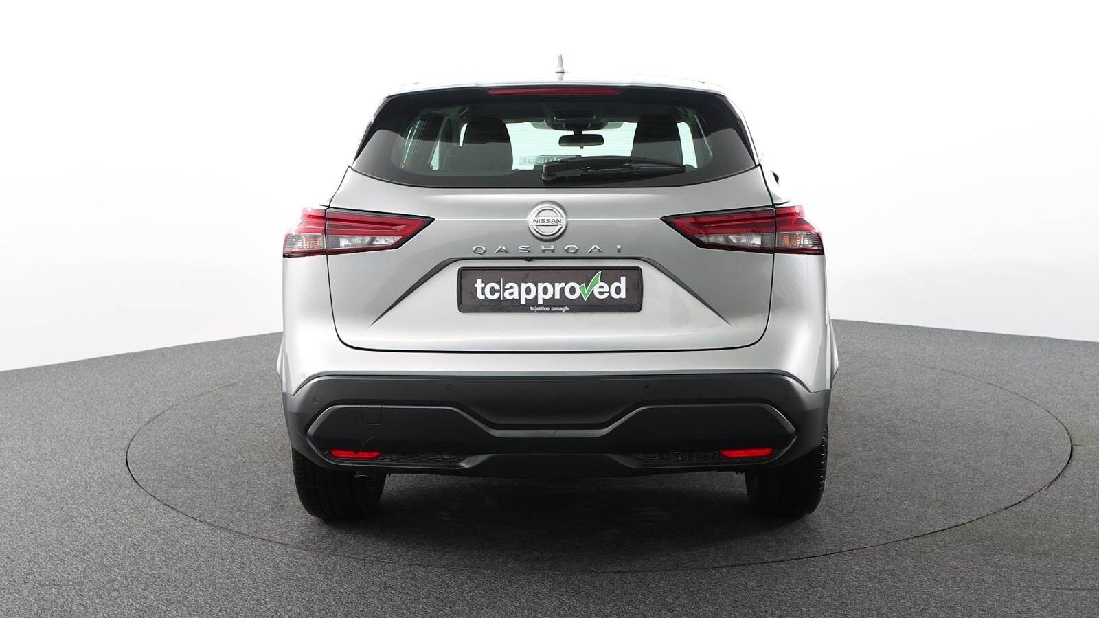 Oct 2021 Nissan Qashqai 1.3 DiG-T MH Acenta Premium 5dr