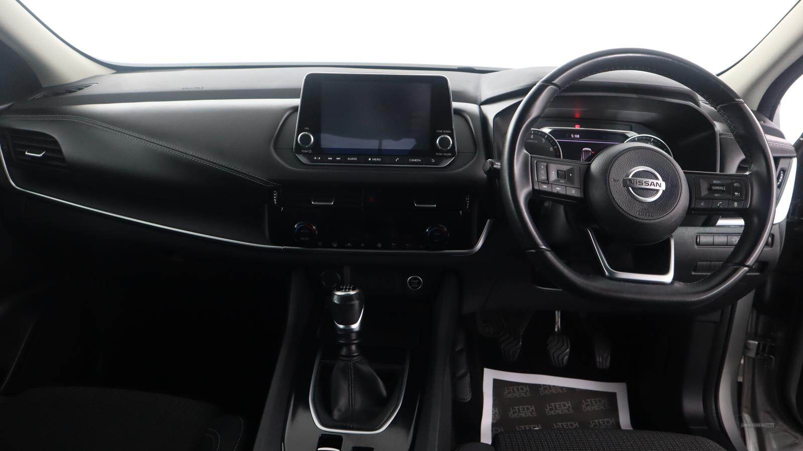 Oct 2021 Nissan Qashqai 1.3 DiG-T MH Acenta Premium 5dr