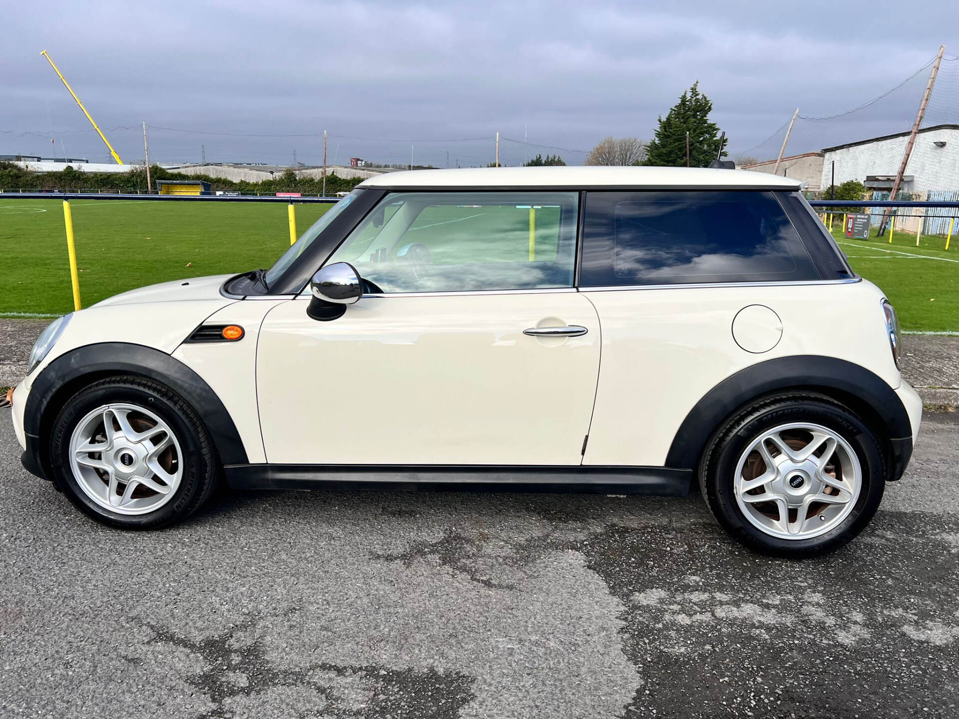 MINI Hatch 1.6 AUTO 3 DR in Antrim