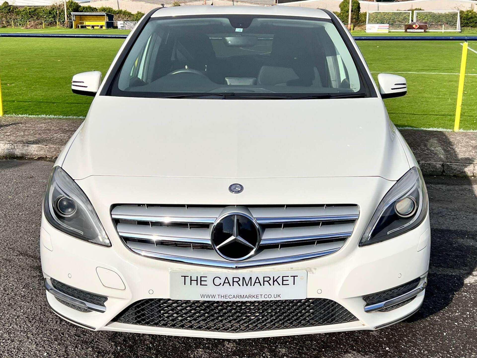 Mercedes B-Class B180 1.6 AUTO 5 DR in Antrim