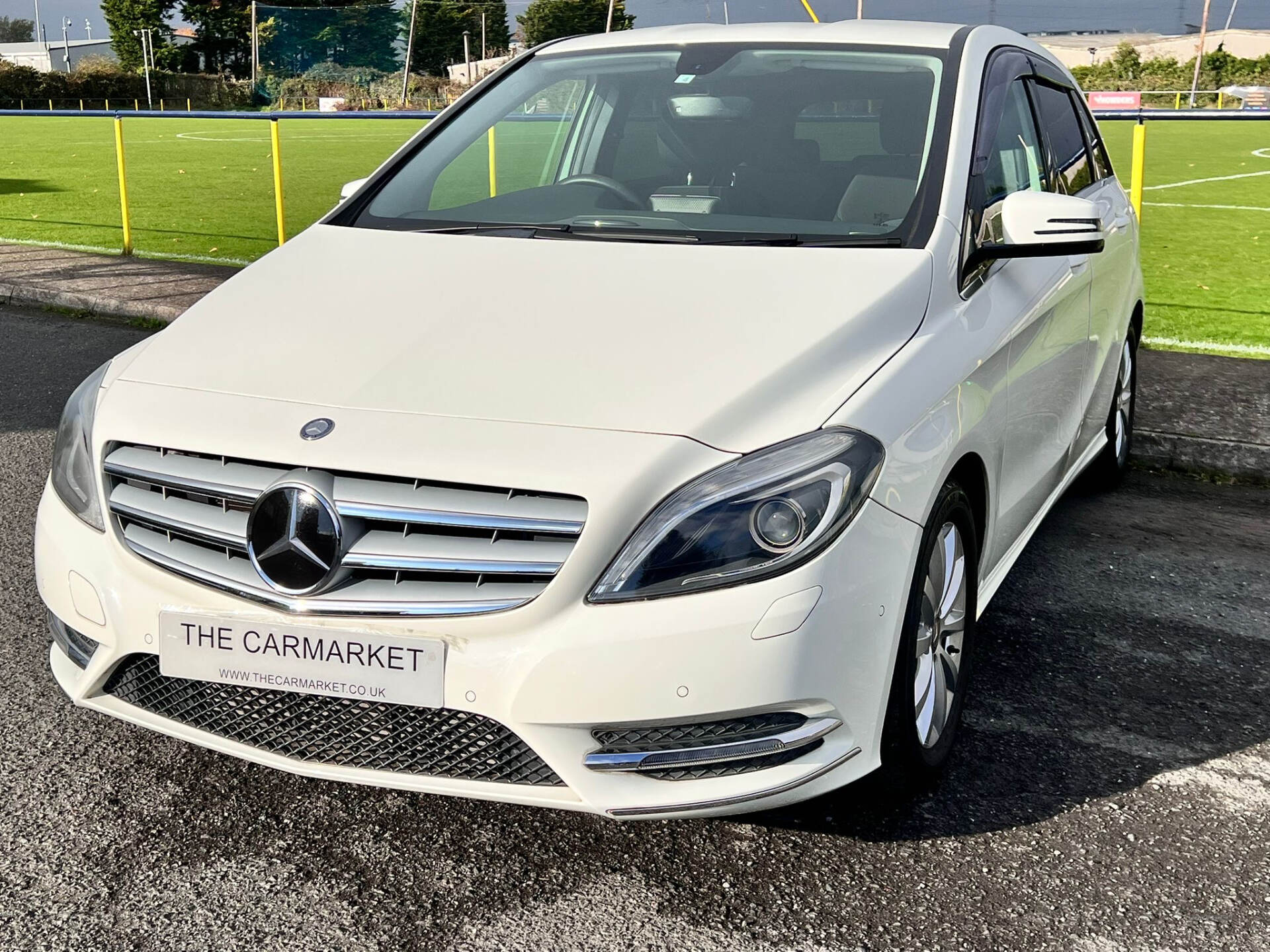 Mercedes B-Class B180 1.6 AUTO 5 DR in Antrim