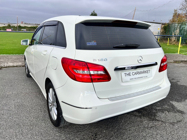 Mercedes B-Class B180 1.6 AUTO 5 DR in Antrim