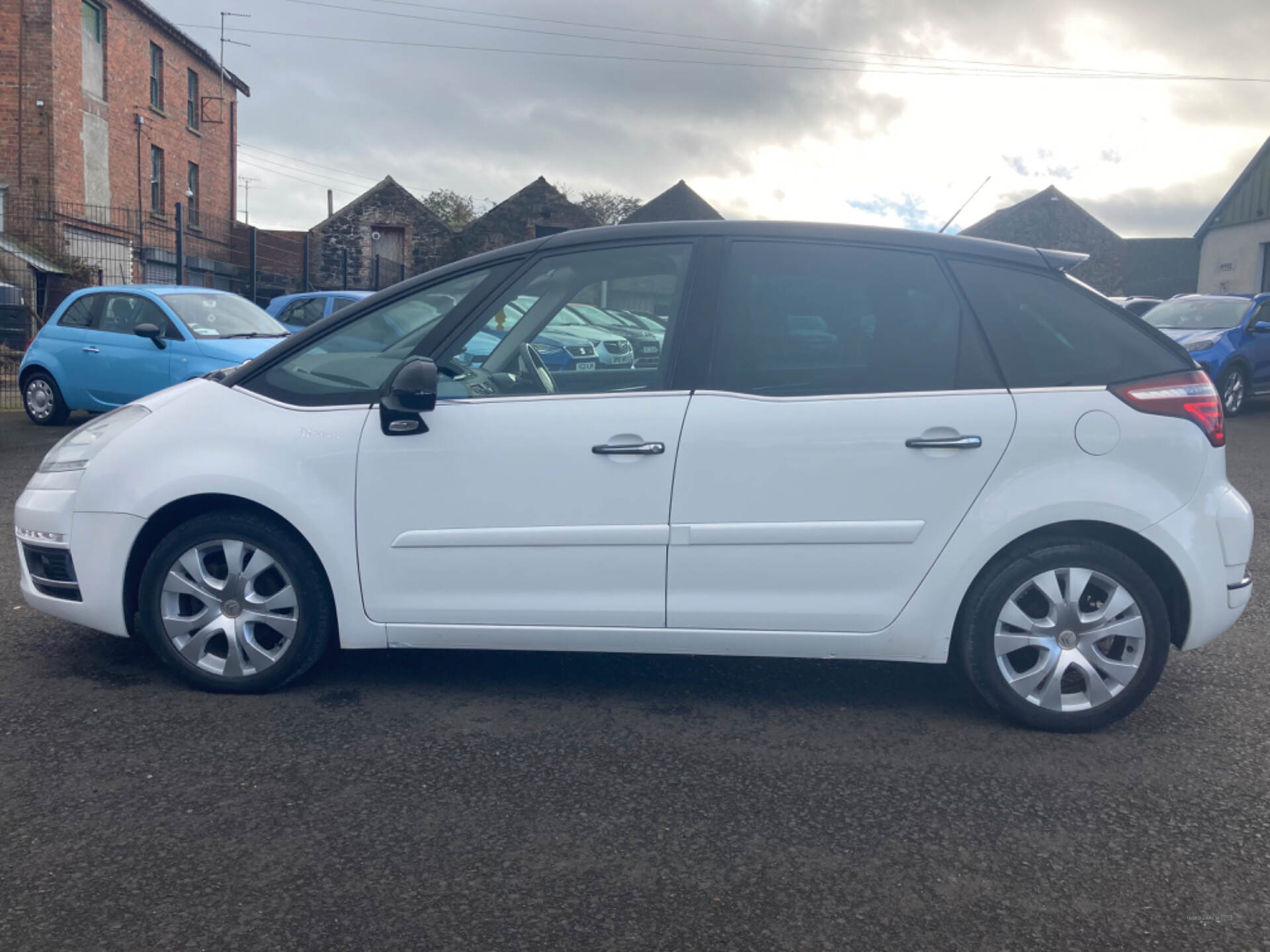 Citroen C4 Picasso DIESEL ESTATE in Antrim