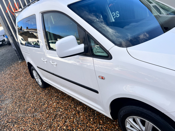 Volkswagen Caddy Maxi LIFE C20 DIESEL ESTATE in Antrim