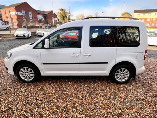 Volkswagen Caddy Maxi LIFE C20 DIESEL ESTATE in Antrim