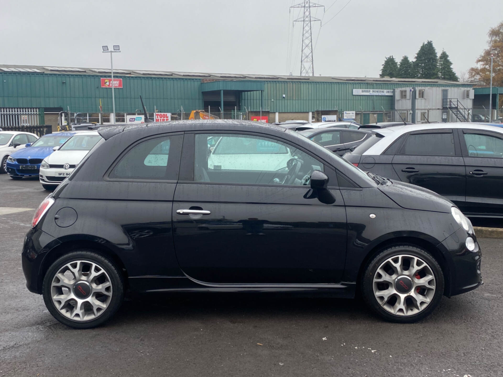 Fiat 500 HATCHBACK in Down