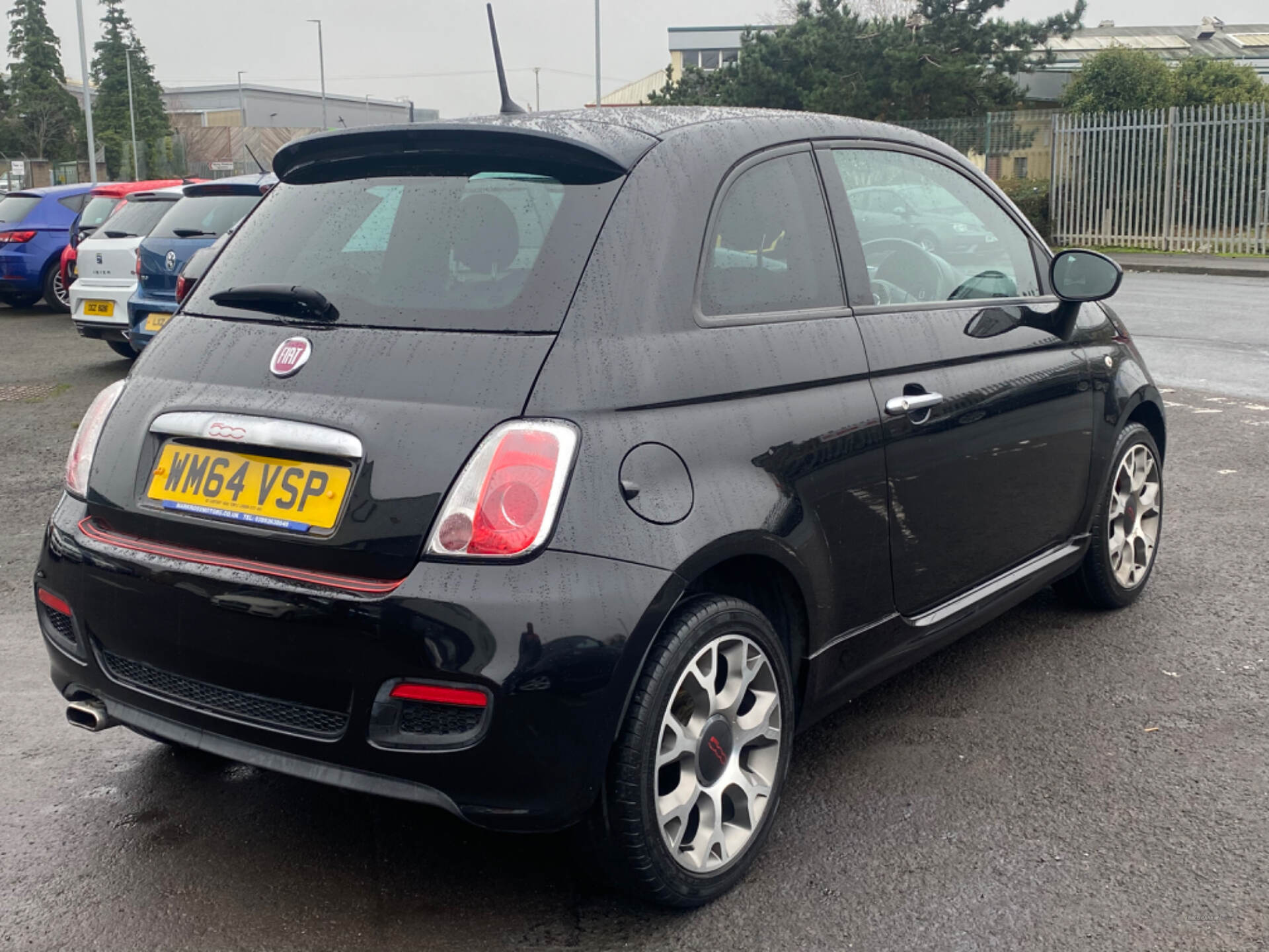 Fiat 500 HATCHBACK in Down