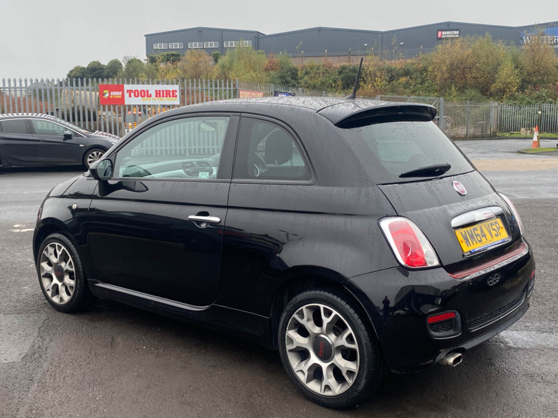 Fiat 500 HATCHBACK in Down